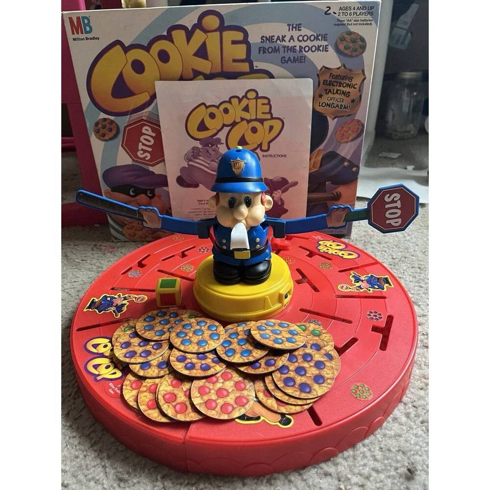 Milton Bradley Cookie Cop Game 1997 Electronic Talking Officer USED NOT WORKING